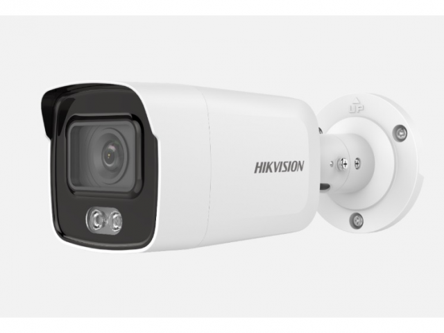 Уличная камера на кронштейне Hikvision